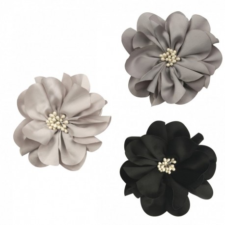 Fleur aspect soie broche