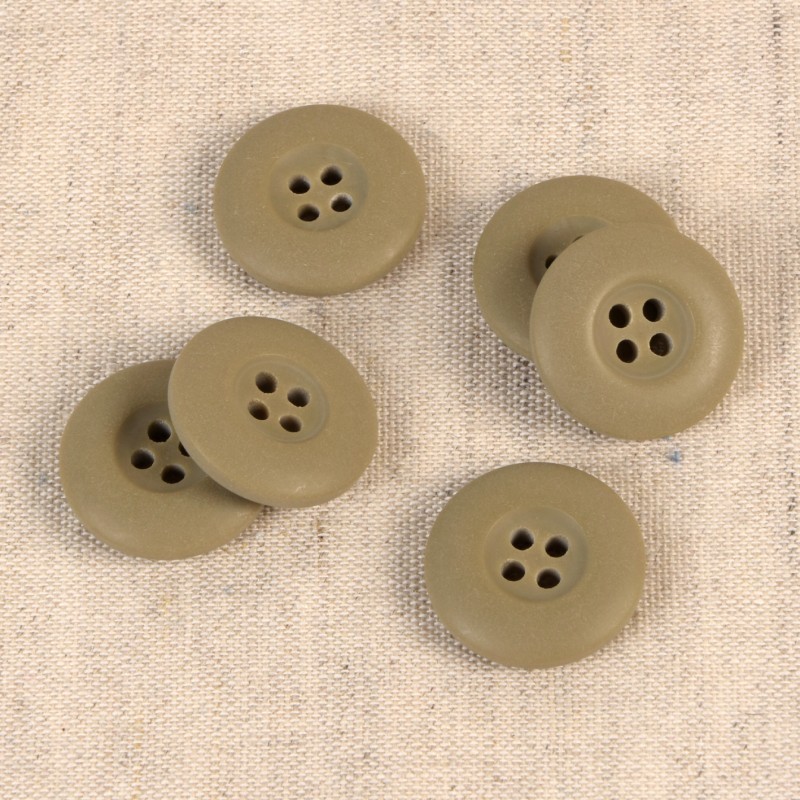 Bouton 4 trous bord large beige