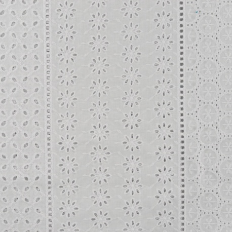 Tissu Broderie Anglaise Multi Motif Blanc