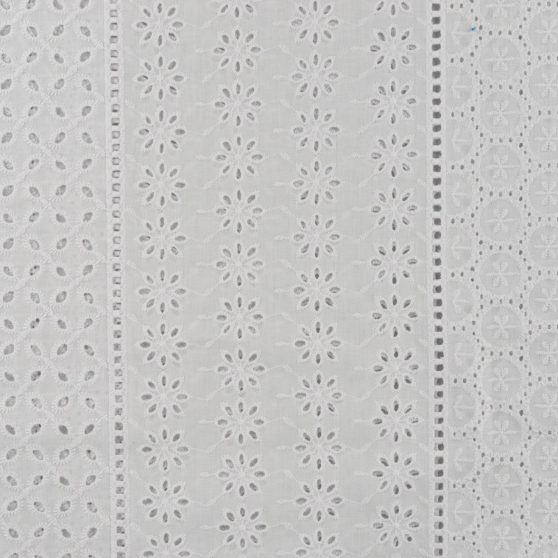 Tissu Broderie Anglaise Multi Motif Blanc