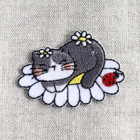 Ecusson chat avec fleur - Gris