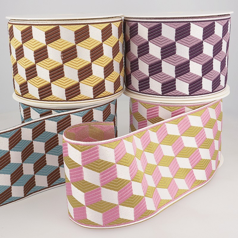 Galon jacquard cube