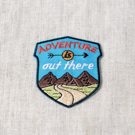 M ecusson theme montagne - Adventure out there