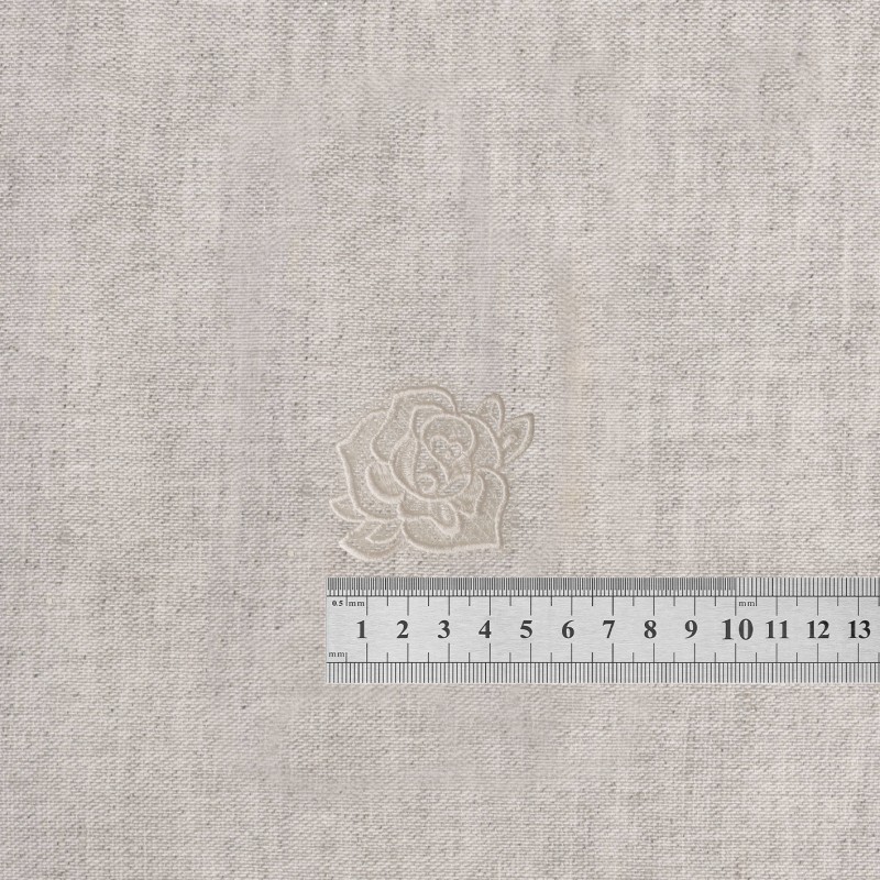 S ecusson en dentelle - Rose blanche