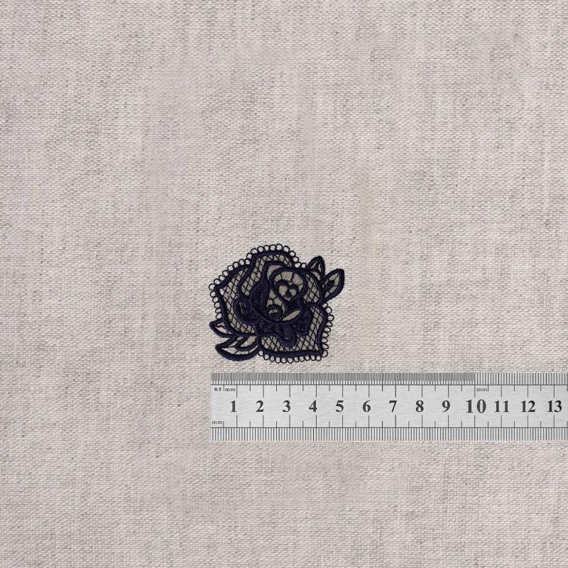 S ecusson en dentelle - Rose marine