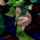 Tissu Satin de Viscose Imprimé Feuilles Vert bleu Roi 