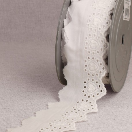 Broderie coeurs