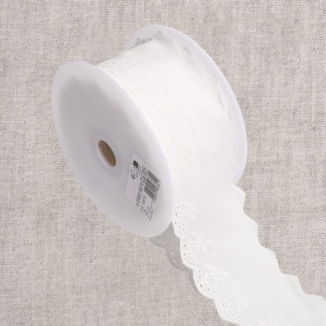 Broderie fleurs  Blanc