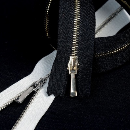 Fermeture maille fine