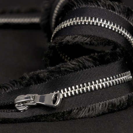 Fermeture frange séparable