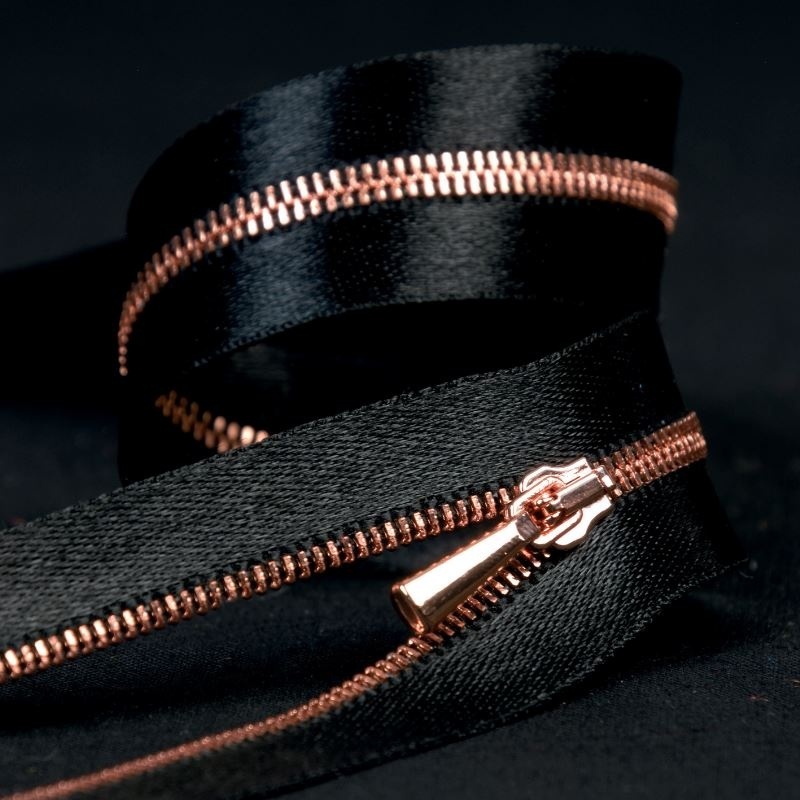 Fermeture satin séparable