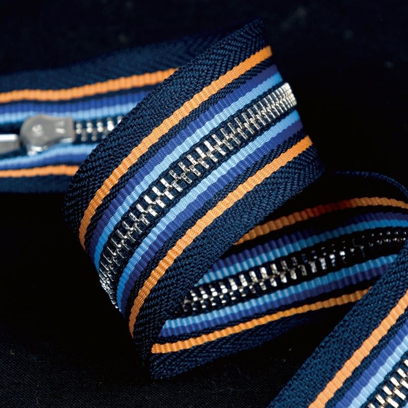 Fermeture multicolore non séparable