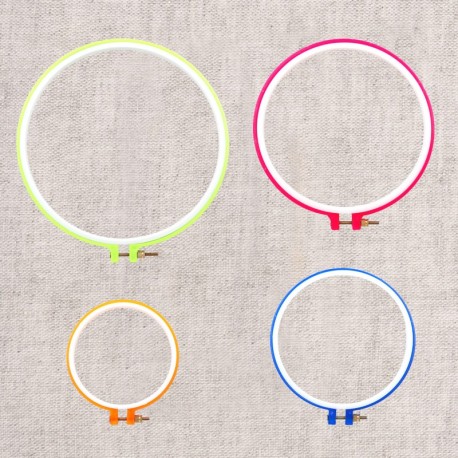 Cercle a broder plastique Mix