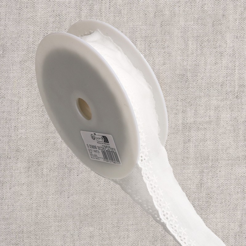 Broderie étoiles  Blanc