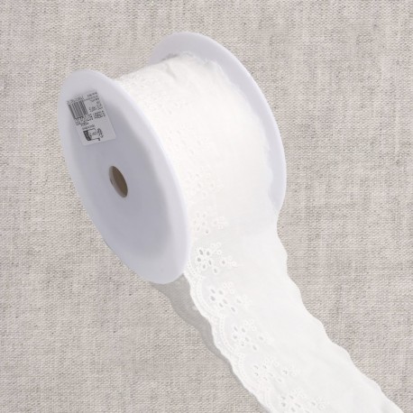 Broderie fleurs  Blanc