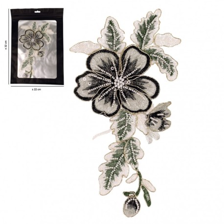 Motif fleur perles à coudre