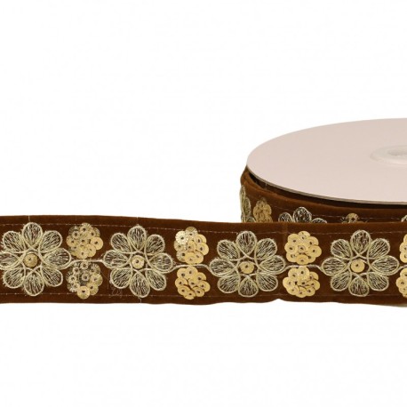 Galon brodé paillettes