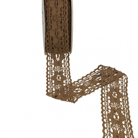 Dentelle entre deux fleurs