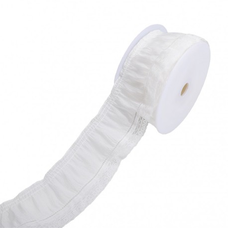 Plisse voile et broderie