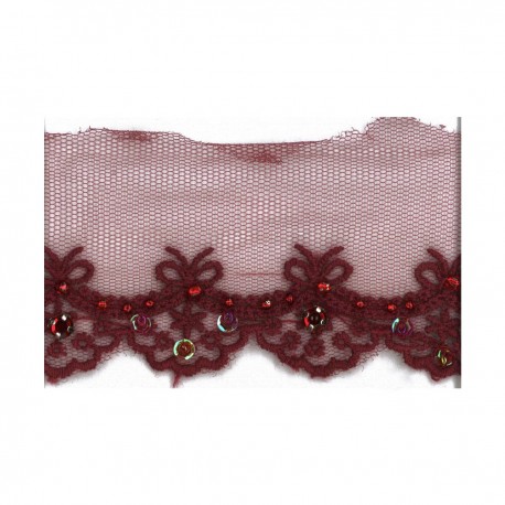 Broderie tulle strass paillettes