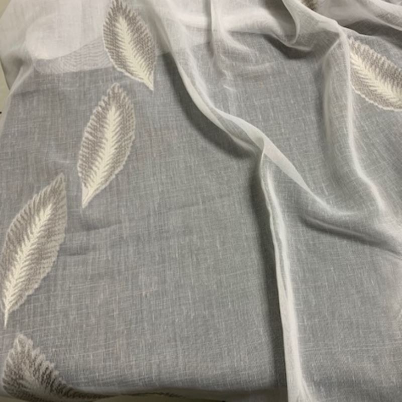 Tissu Sand Brodé Taupe