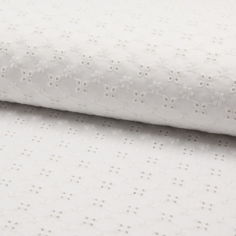 Tissu Broderie Fleur Blanc Cassé 