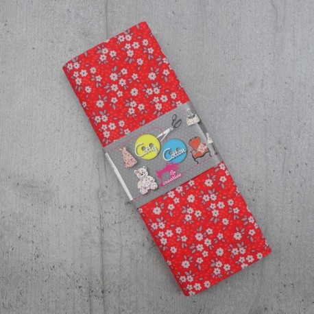 Coupon de Tissu Imprimé petites fleurs fond rouge
