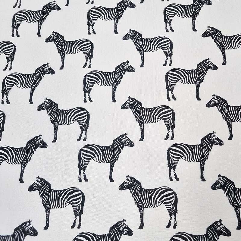 Tissu Bachette imprimée Zebre Noir 