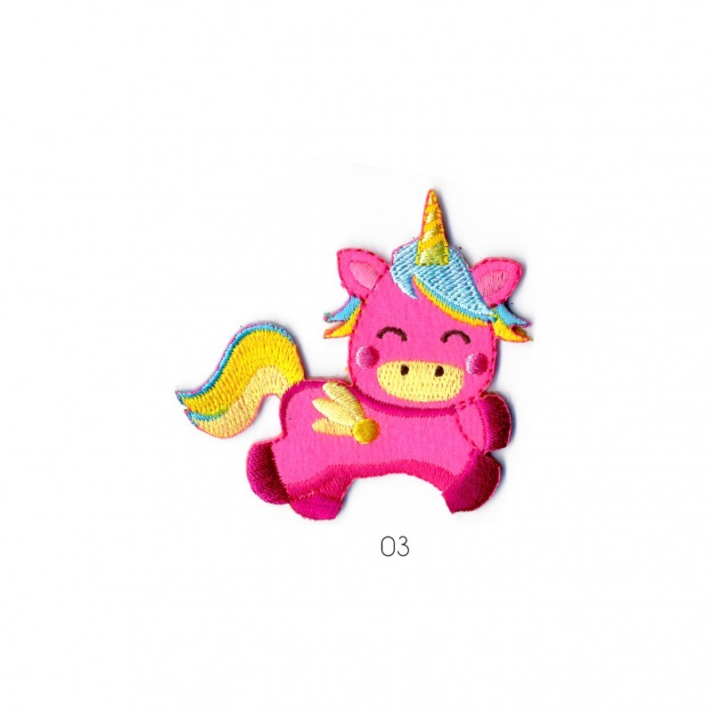 Bebe licorne 6x5cm - Rose