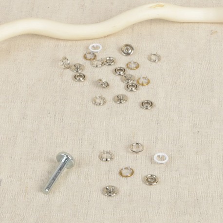Bouton Pression et Outil 6 Pièces