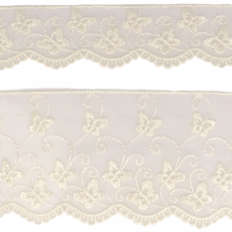 Broderie/tulle papillons